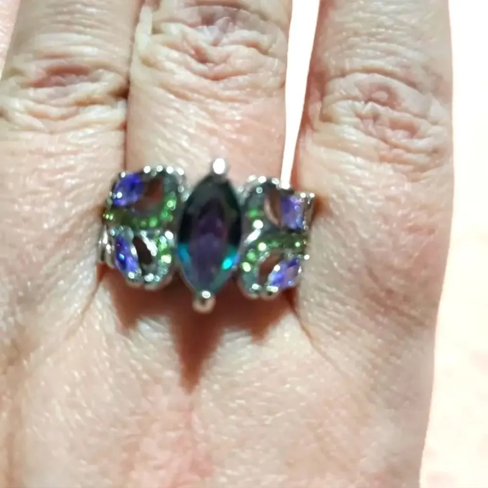 Ladies Gorgeous Lab Created Diamond Vintage Promise/Wedding Ring